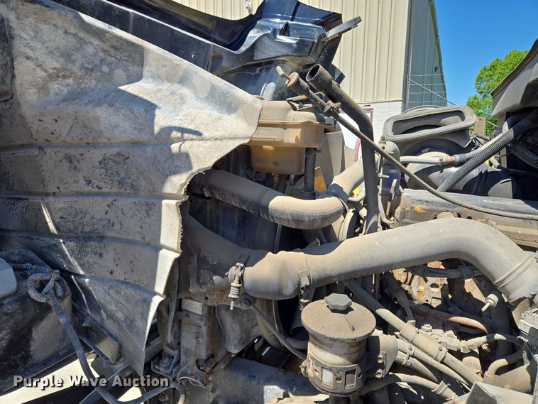 image for item EQ6997 2006 International 7600 sewer jetter truck