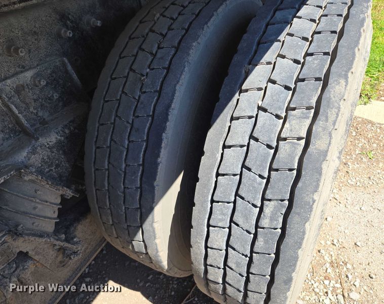 image for item EQ6997 2006 International 7600 sewer jetter truck