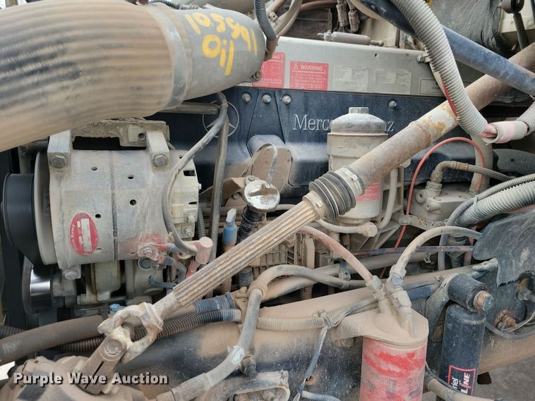 image for item NB9989 2007 Sterling L9500 semi truck