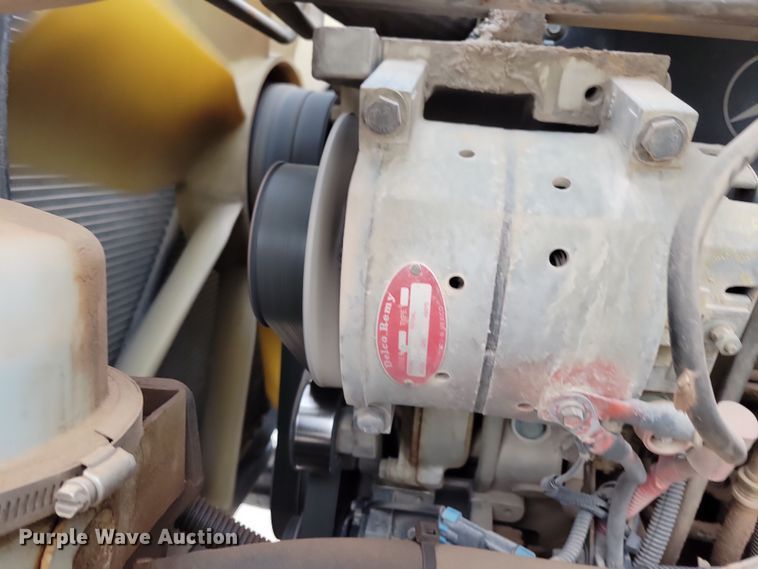 image for item NB9989 2007 Sterling L9500 semi truck