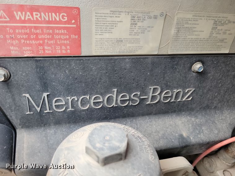 image for item NB9989 2007 Sterling L9500 semi truck