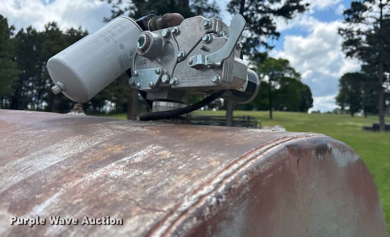 image for item ND9774 1999 Shop built utility trailer