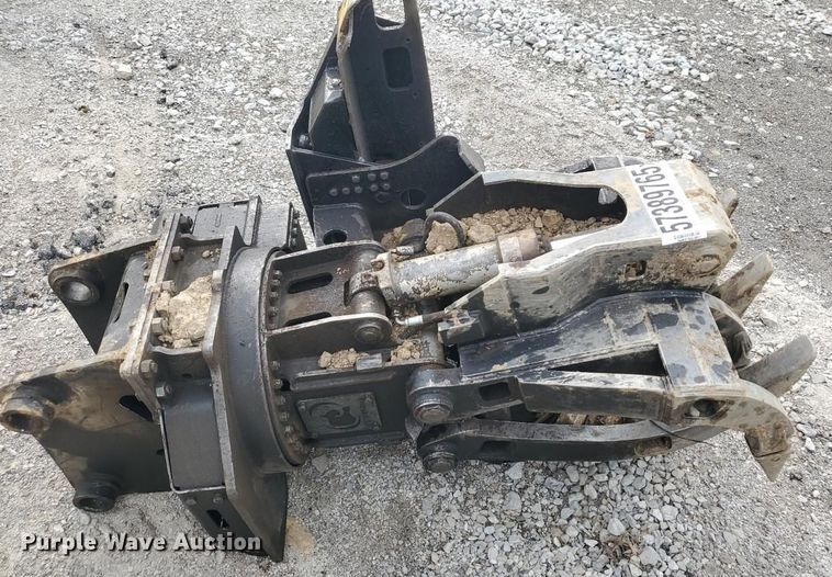 image for item YA0645 2019 Rotobec RBA3045 excavator grapple chain saw