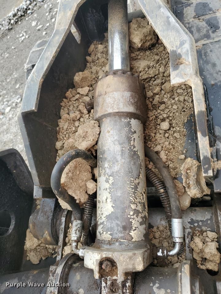 image for item YA0645 2019 Rotobec RBA3045 excavator grapple chain saw