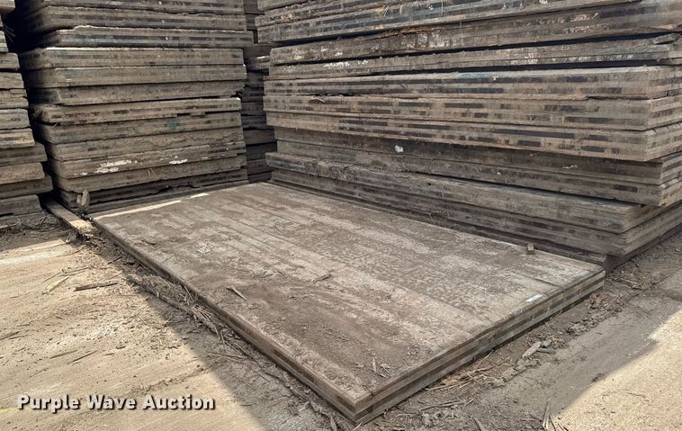 image for item ZA0632 (15) crane mats 