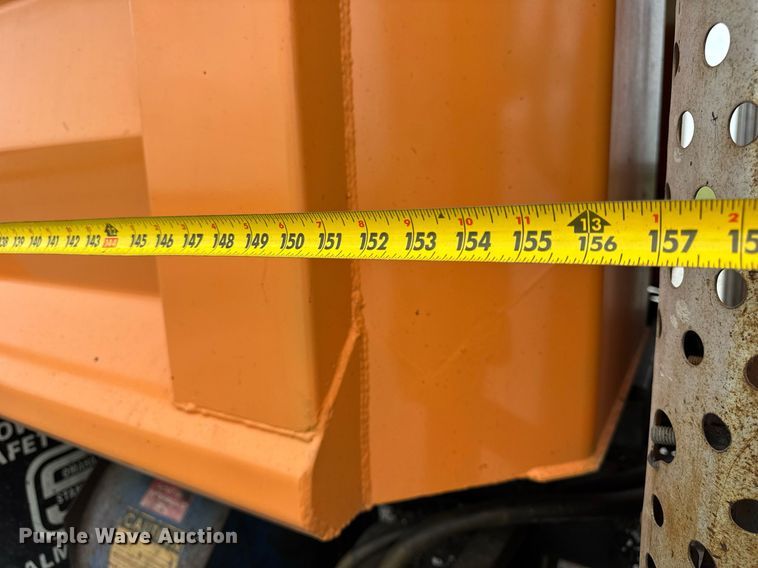 image for item DI9054 1991 International F-4900 dump truck