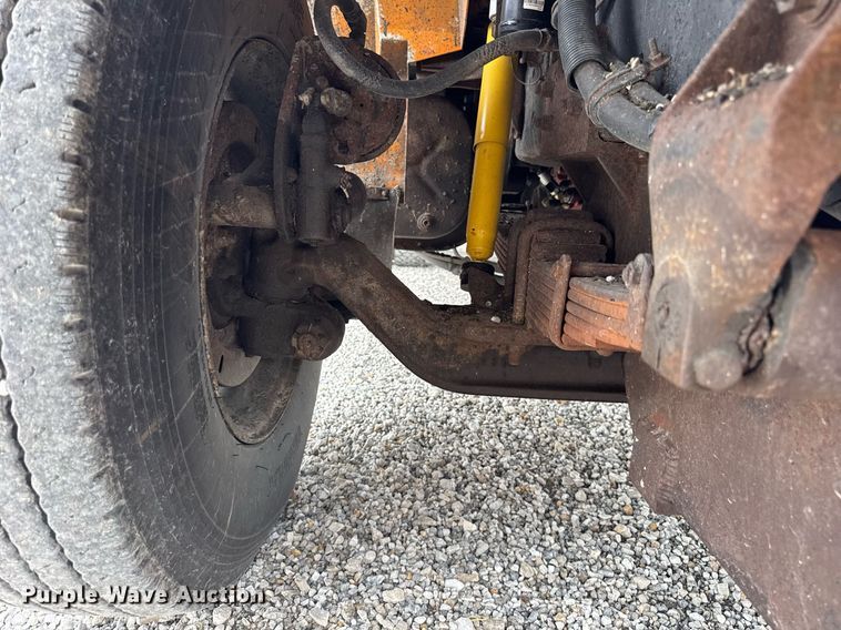 image for item DI9054 1991 International F-4900 dump truck