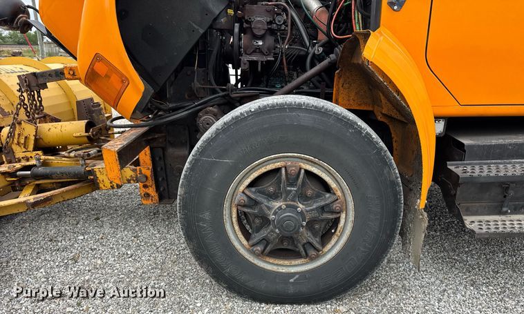 image for item DI9054 1991 International F-4900 dump truck