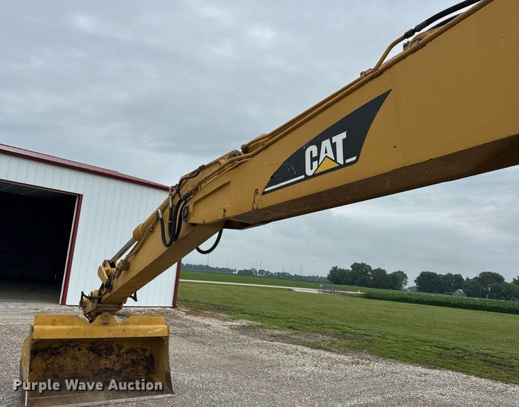 image for item DI9055 2005 Caterpillar M318C wheeled excavator