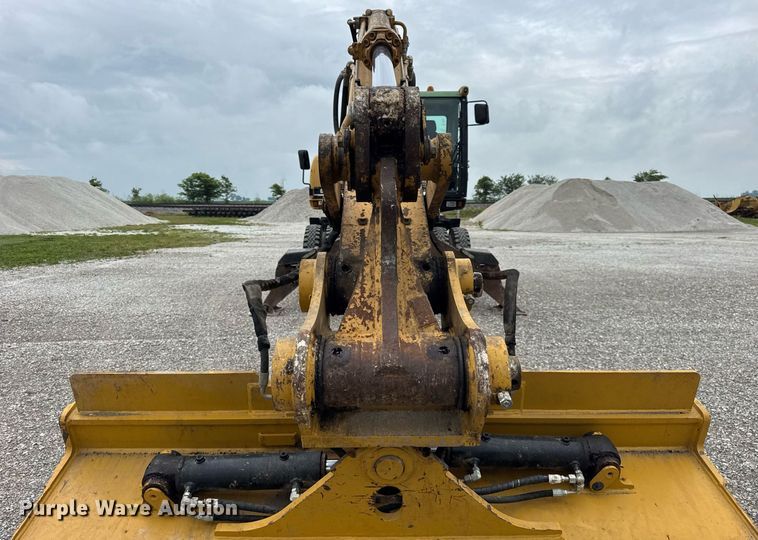 image for item DI9055 2005 Caterpillar M318C wheeled excavator