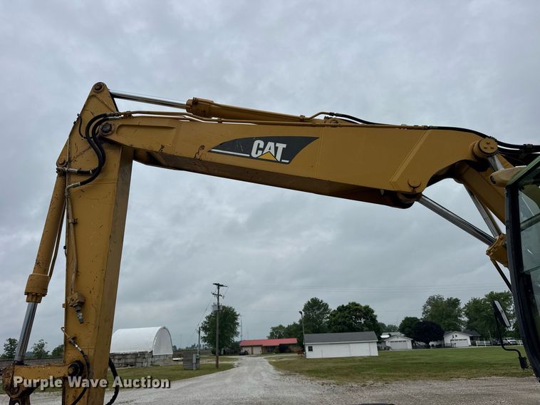 image for item DI9055 2005 Caterpillar M318C wheeled excavator