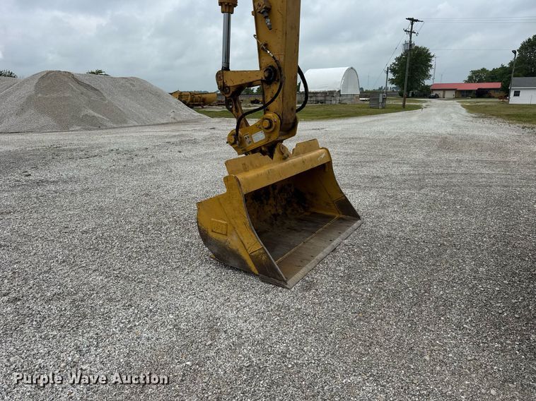 image for item DI9055 2005 Caterpillar M318C wheeled excavator