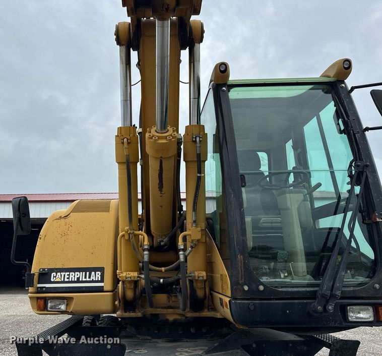 image for item DI9055 2005 Caterpillar M318C wheeled excavator