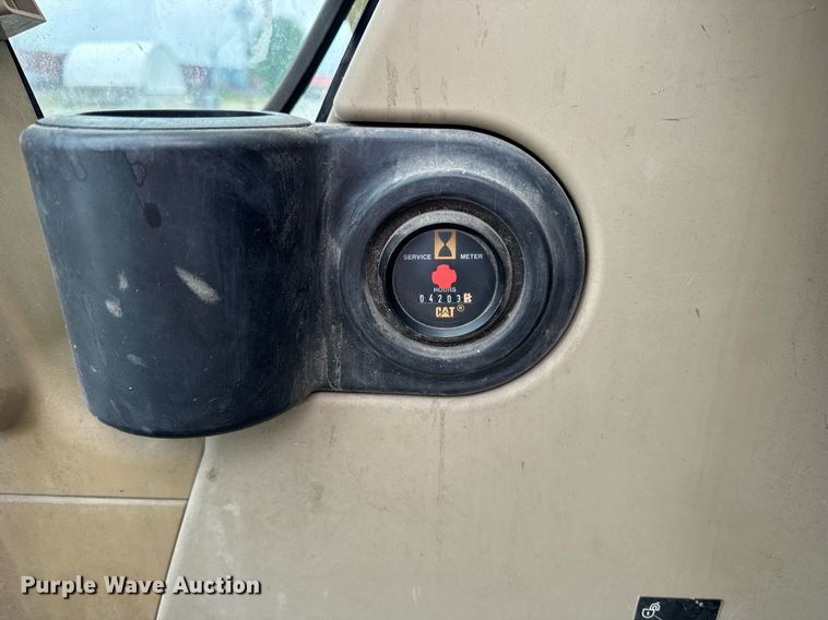 image for item DI9055 2005 Caterpillar M318C wheeled excavator