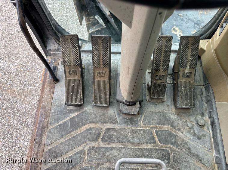 image for item DI9055 2005 Caterpillar M318C wheeled excavator