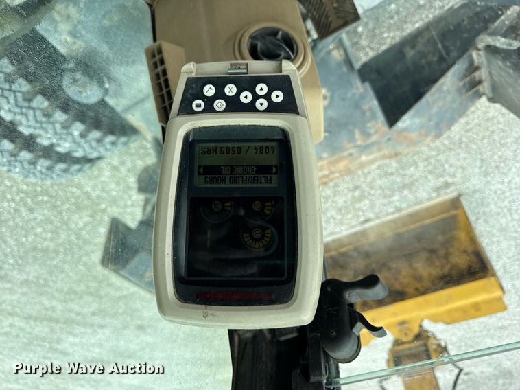 image for item DI9055 2005 Caterpillar M318C wheeled excavator