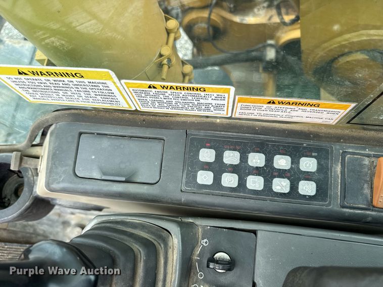 image for item DI9055 2005 Caterpillar M318C wheeled excavator