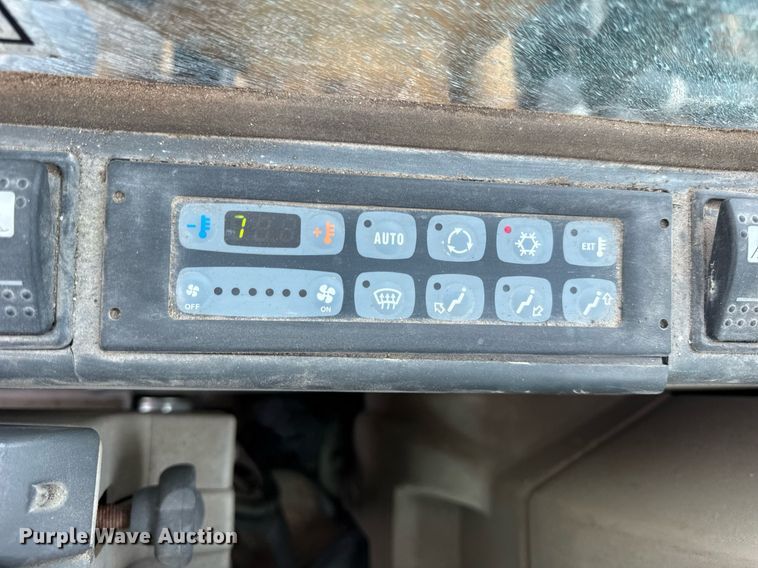 image for item DI9055 2005 Caterpillar M318C wheeled excavator