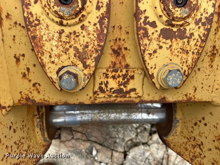 image for item DI9055 2005 Caterpillar M318C wheeled excavator