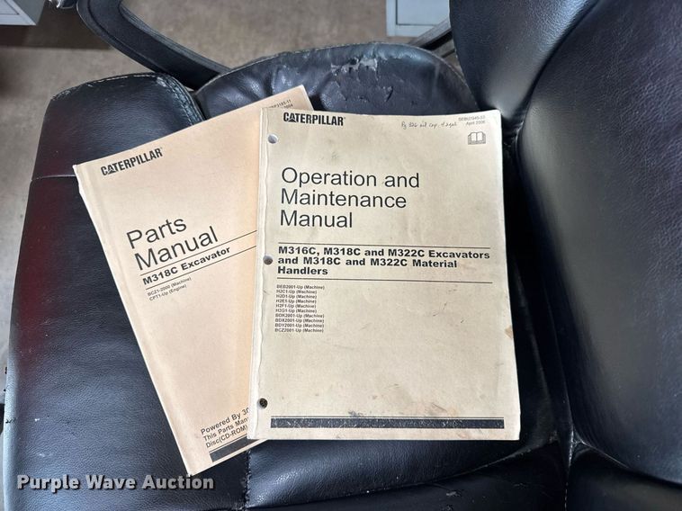 image for item DI9055 2005 Caterpillar M318C wheeled excavator
