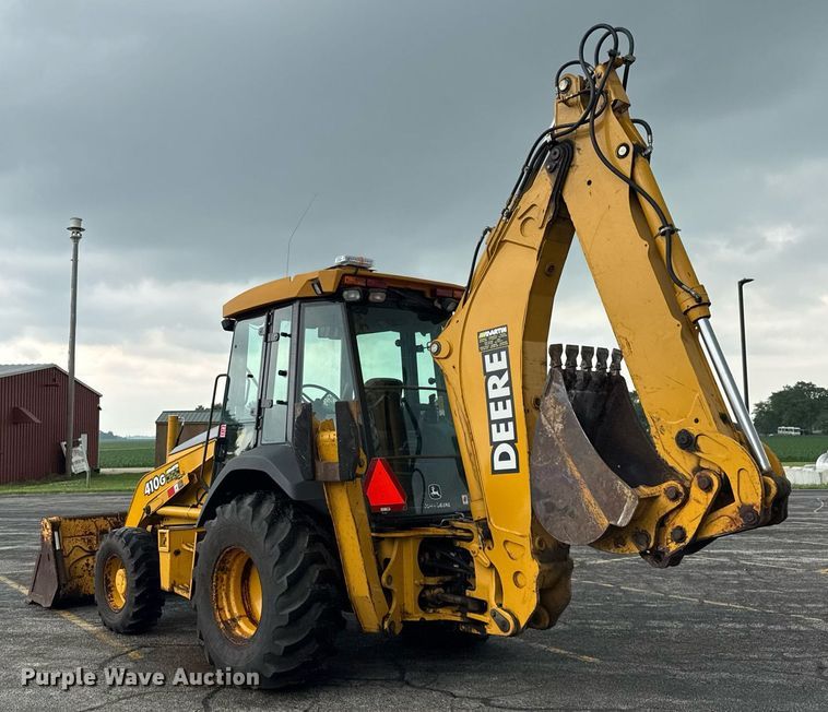 image for item DI9057 2003 John Deere 410G backhoe