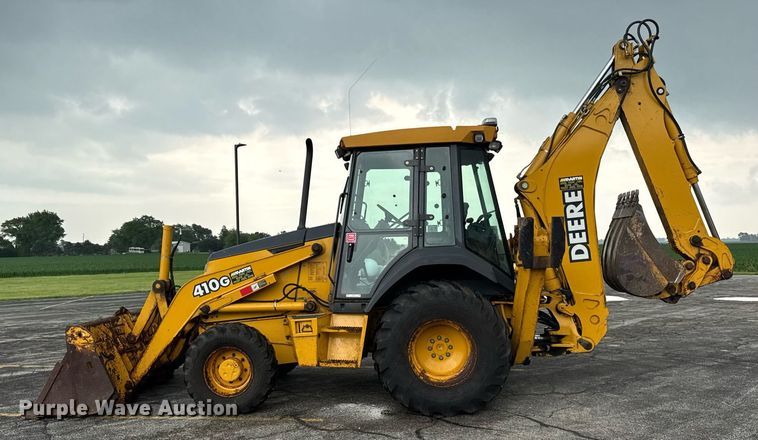 image for item DI9057 2003 John Deere 410G backhoe