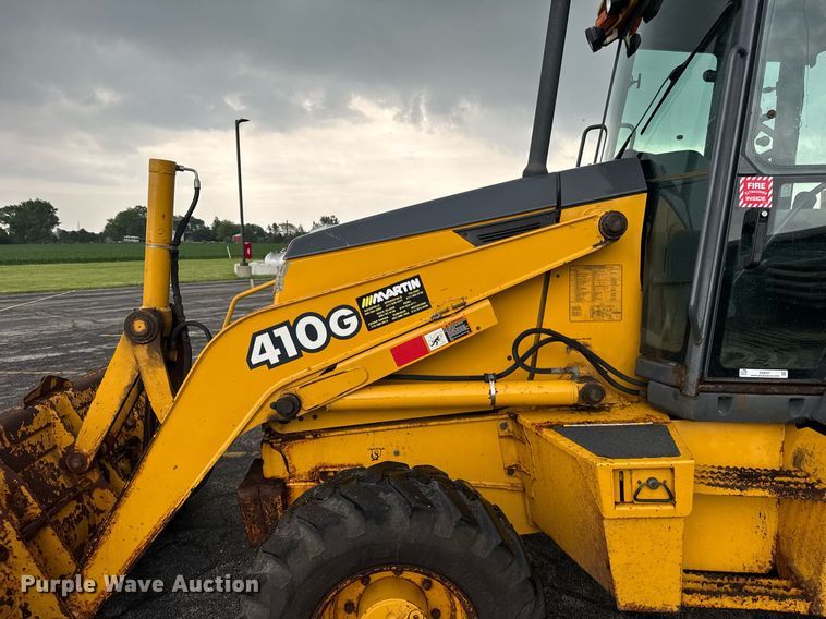 image for item DI9057 2003 John Deere 410G backhoe