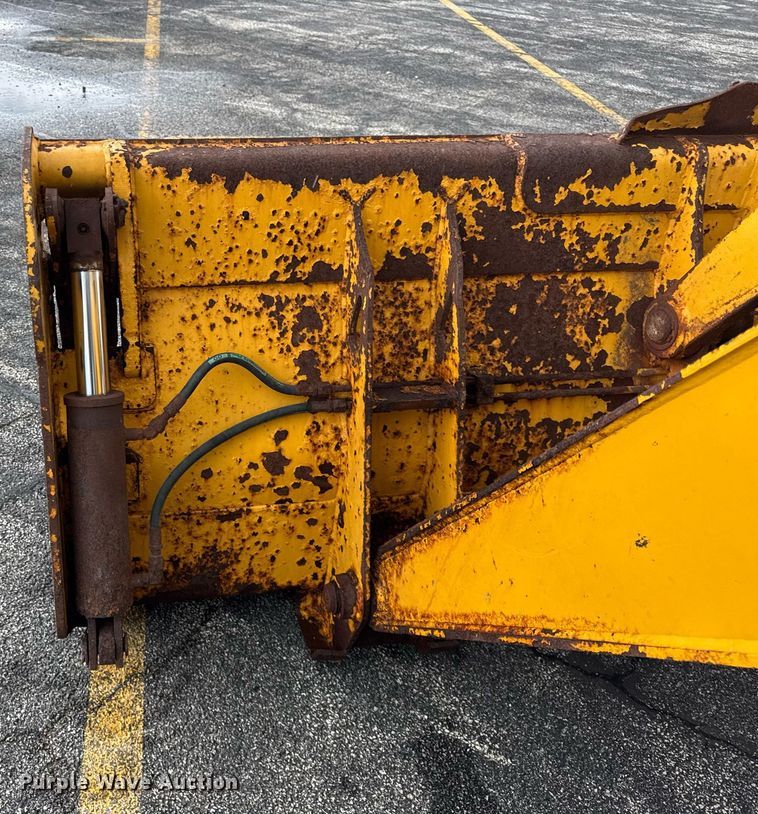 image for item DI9057 2003 John Deere 410G backhoe