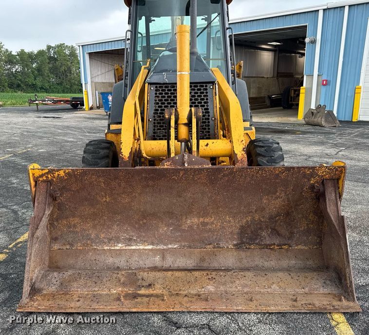 image for item DI9057 2003 John Deere 410G backhoe