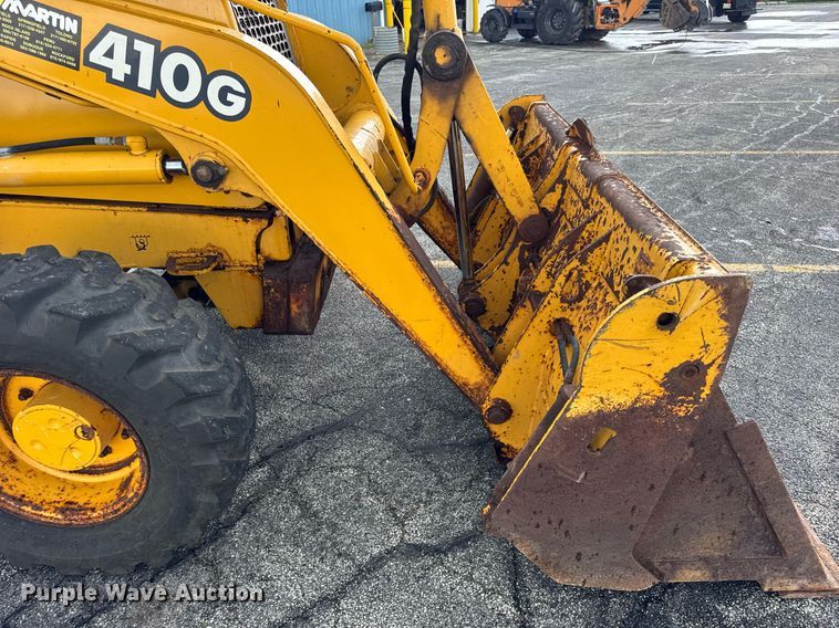 image for item DI9057 2003 John Deere 410G backhoe