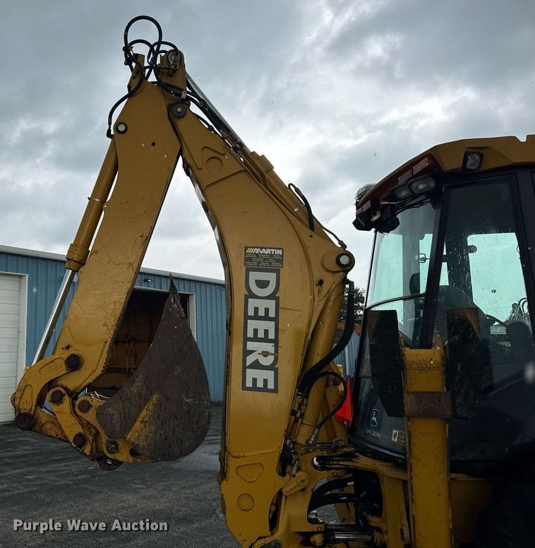 image for item DI9057 2003 John Deere 410G backhoe