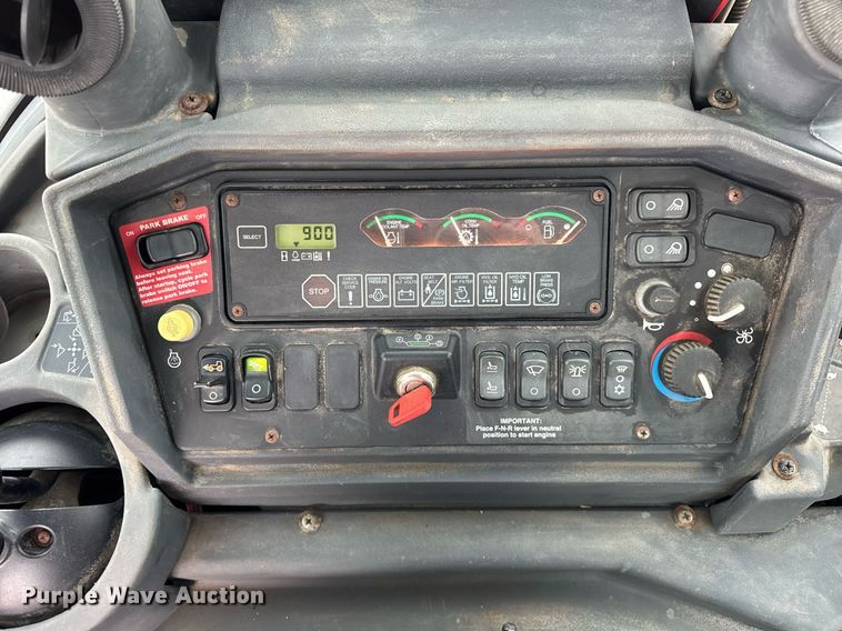 image for item DI9057 2003 John Deere 410G backhoe