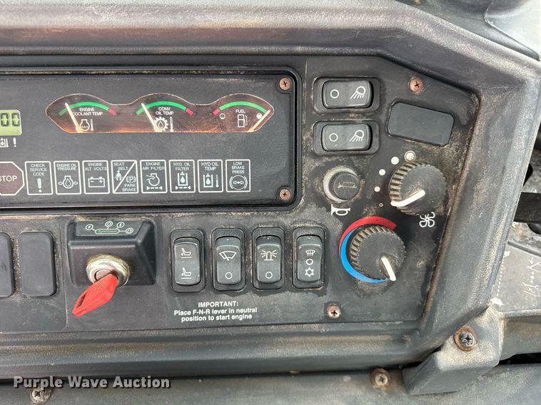 image for item DI9057 2003 John Deere 410G backhoe