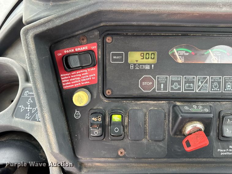 image for item DI9057 2003 John Deere 410G backhoe