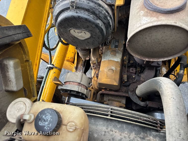 image for item DI9057 2003 John Deere 410G backhoe