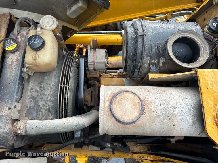 image for item DI9057 2003 John Deere 410G backhoe