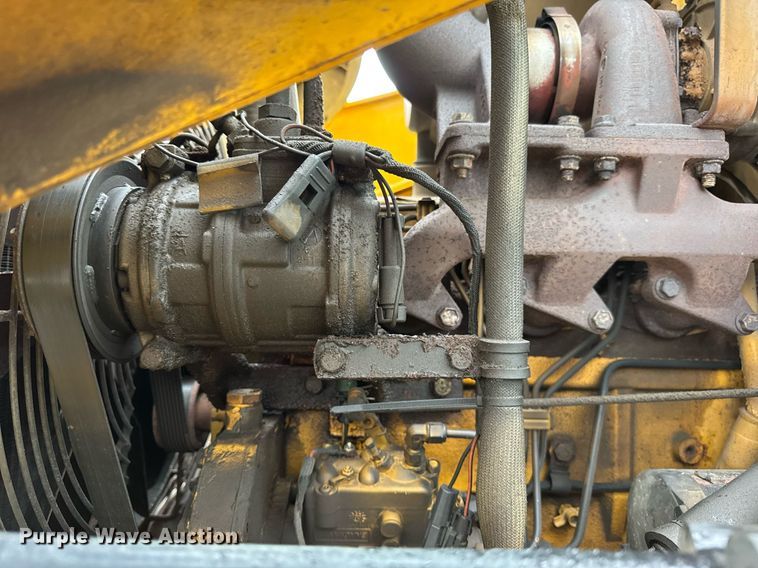 image for item DI9057 2003 John Deere 410G backhoe