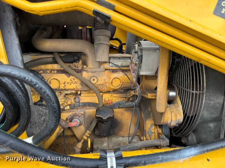 image for item DI9057 2003 John Deere 410G backhoe