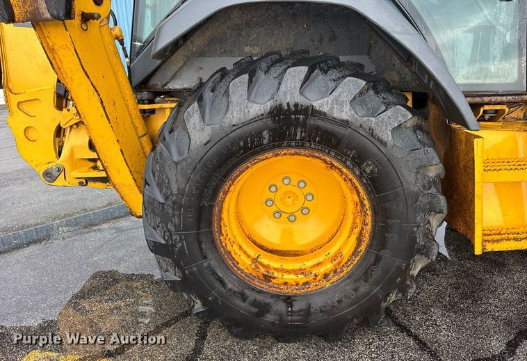 image for item DI9057 2003 John Deere 410G backhoe