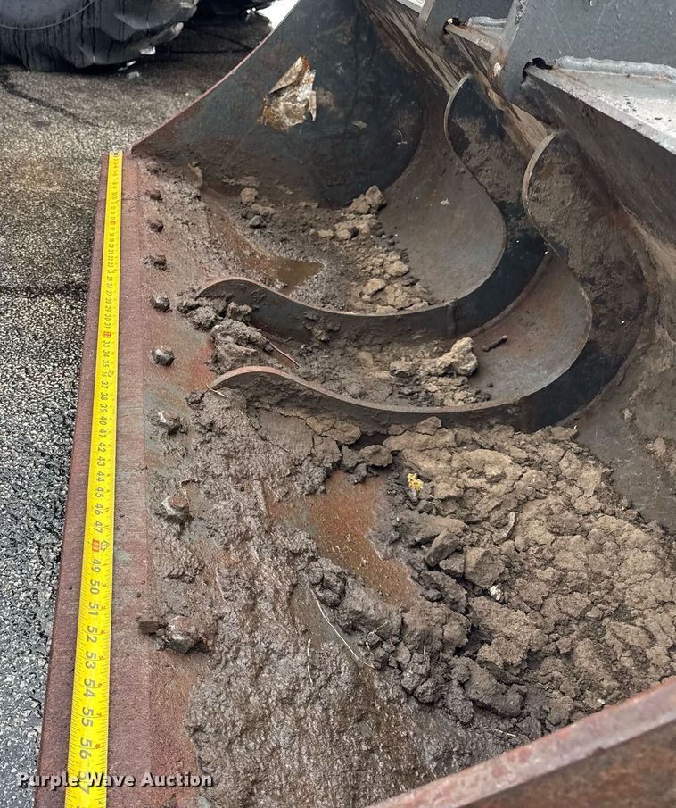 image for item DI9057 2003 John Deere 410G backhoe