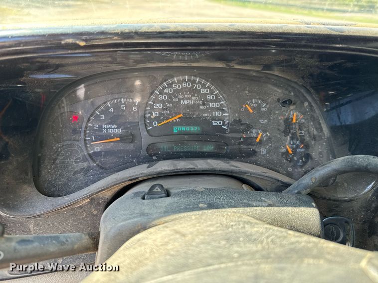 image for item DO0929 2005 Chevrolet Avalanche 1500 Crew Cab pickup truck