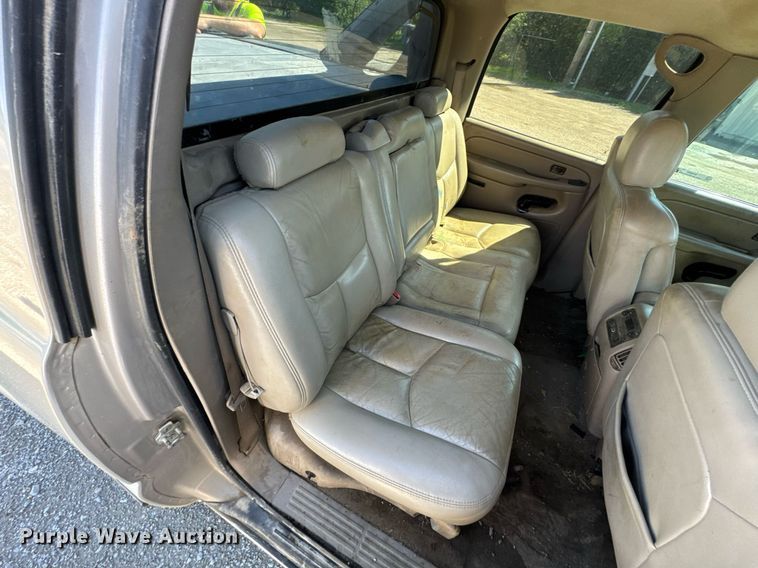 image for item DO0929 2005 Chevrolet Avalanche 1500 Crew Cab pickup truck