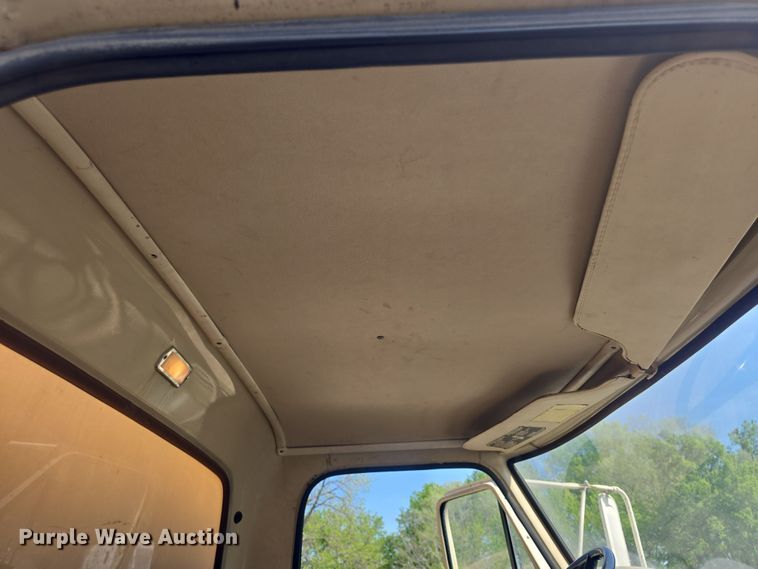 image for item DO7914 1971 Ford F600 sewer jetter truck