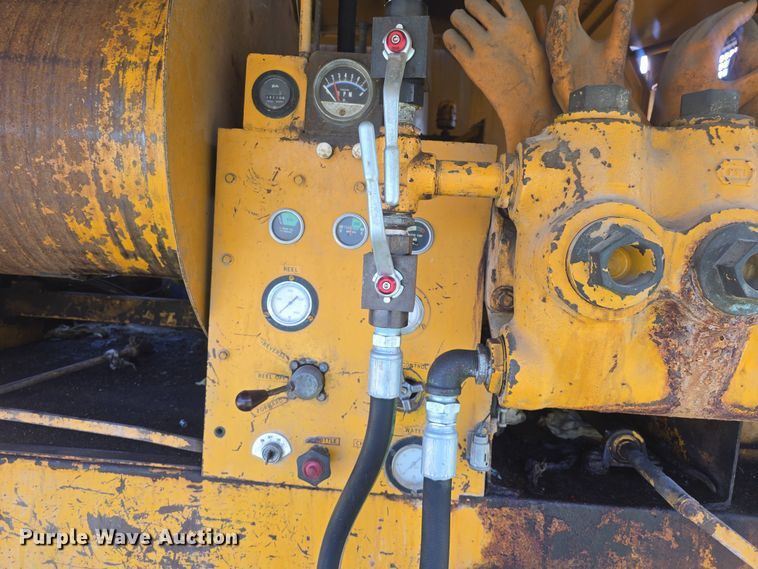 image for item DO7914 1971 Ford F600 sewer jetter truck