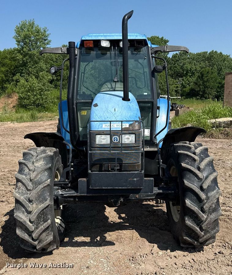 image for item DS3750 2003 New Holland TS100 MFWD tractor