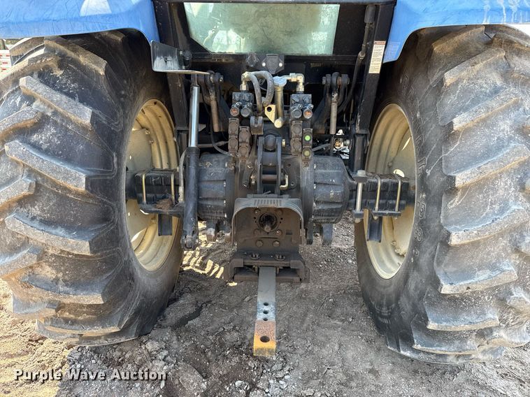 image for item DS3750 2003 New Holland TS100 MFWD tractor