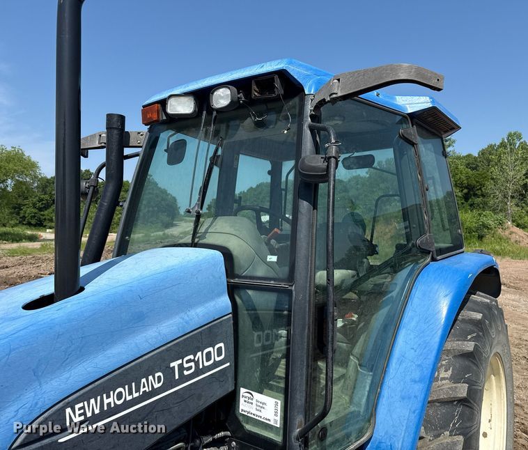 image for item DS3750 2003 New Holland TS100 MFWD tractor