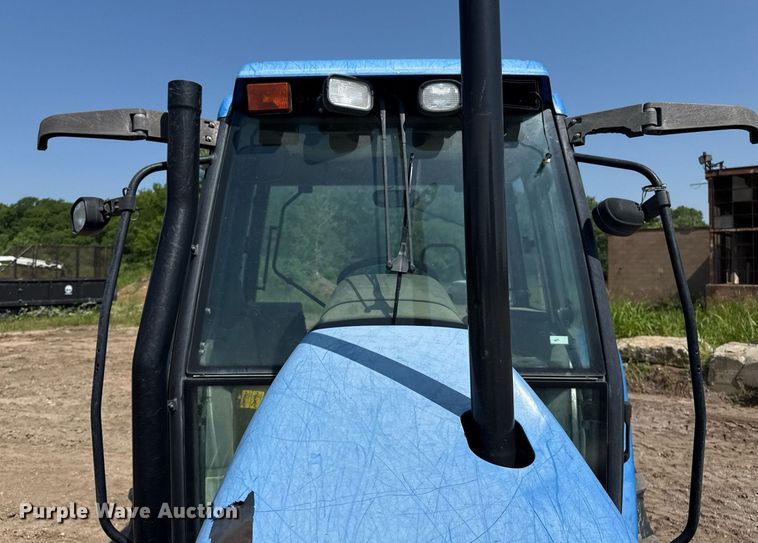 image for item DS3750 2003 New Holland TS100 MFWD tractor