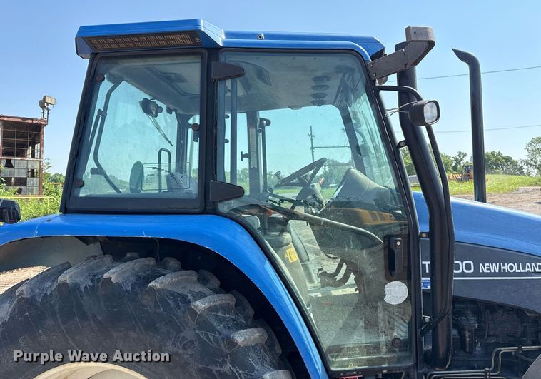 image for item DS3750 2003 New Holland TS100 MFWD tractor