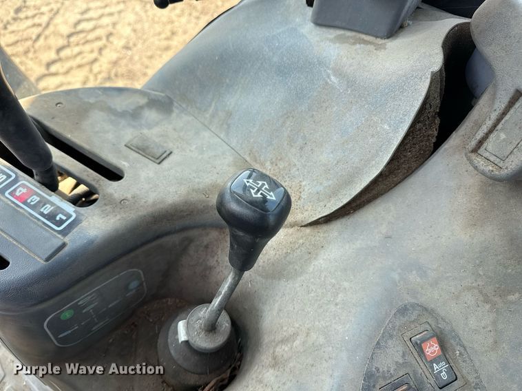 image for item DS3750 2003 New Holland TS100 MFWD tractor